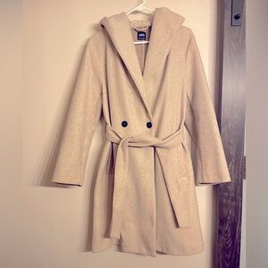 Zara Woman’s Belted Hooded Soft Coat, size small.